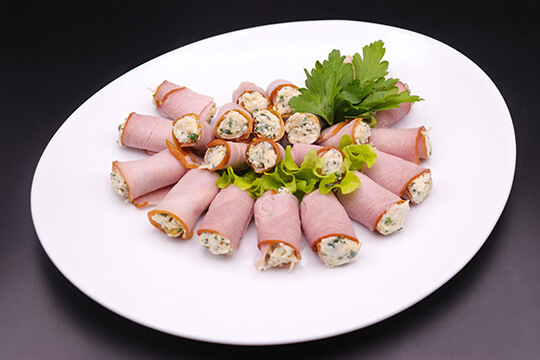 Рулетики из ветчины